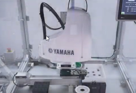 Yamaha Motor Europe muestra sus dos nuevos robots industriales